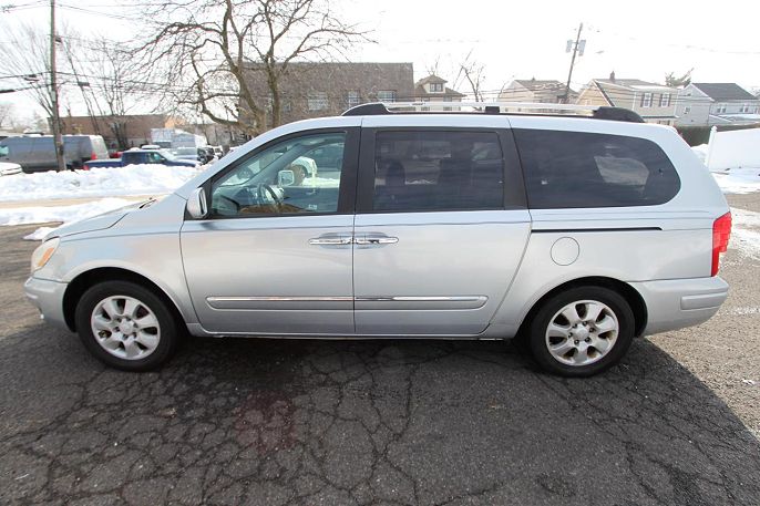 2007 Hyundai Entourage