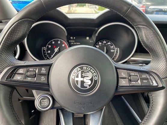 2021 Alfa Romeo Stelvio Ti photo 11