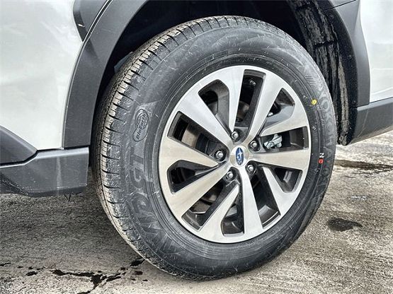 2025 Subaru Outback Premium photo 29
