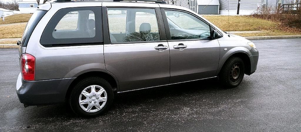 2005 Mazda MPV LX image 32