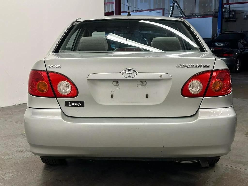 2004 Toyota Corolla S image 3