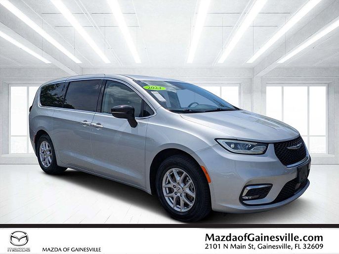 2024 Chrysler Pacifica