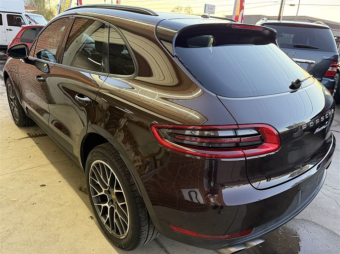 2015 Porsche Macan