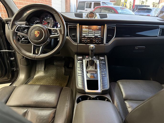 2015 Porsche Macan