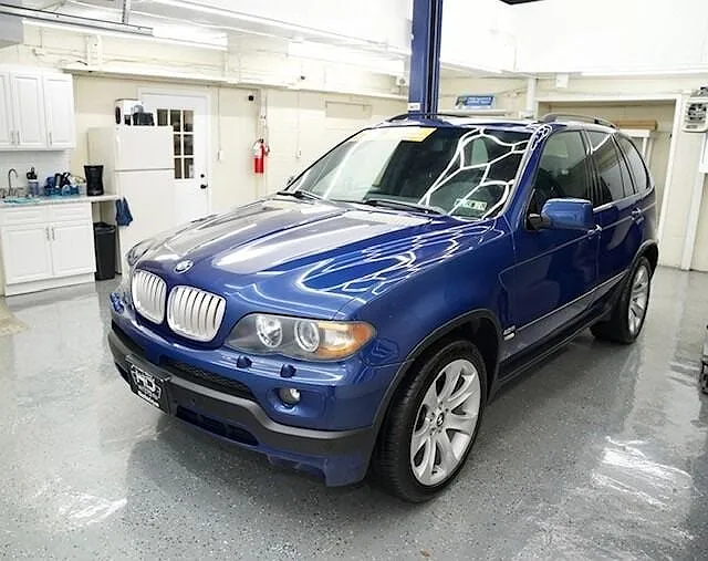 2004 BMW X5 4.8is image 1
