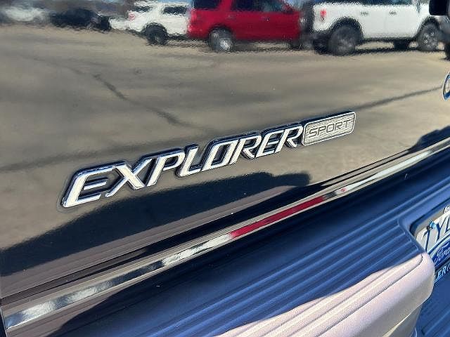 1997 Ford Explorer Sport image 10