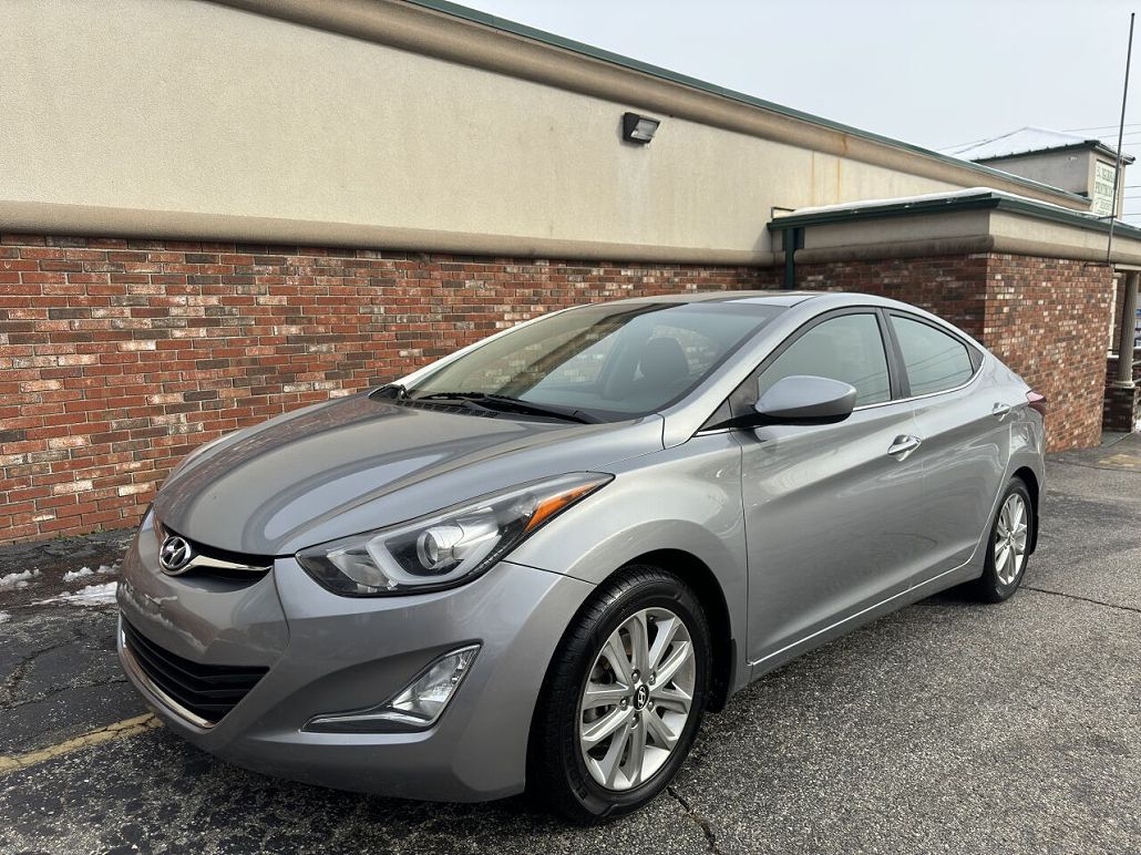 2015 Hyundai Elantra SE image 1