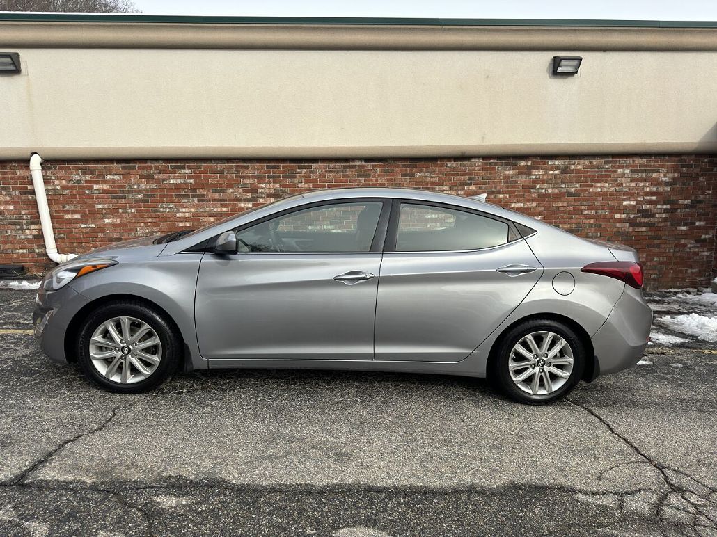 2015 Hyundai Elantra SE image 4