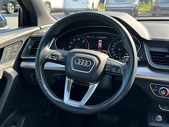 2020 Audi Q5 Premium photo 10
