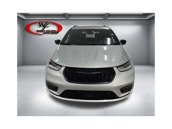 2026 Chrysler Pacifica
