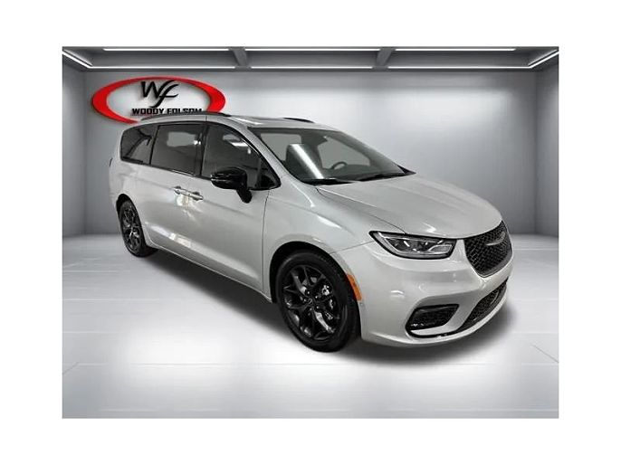 2026 Chrysler Pacifica