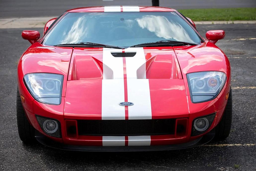 2005 Ford GT null image 3