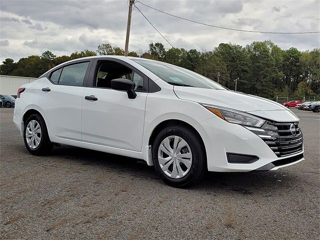 2025 Nissan Versa