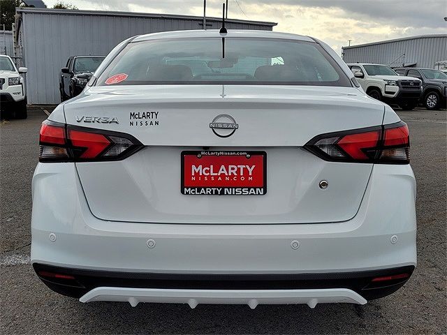 2025 Nissan Versa