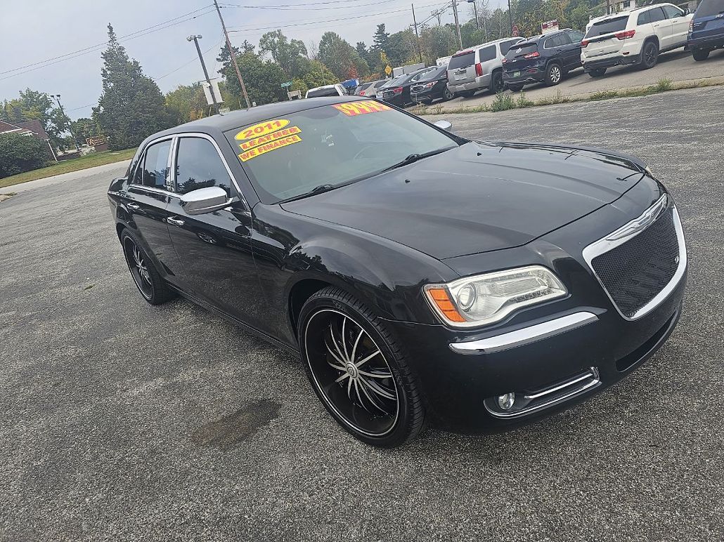 2011 Chrysler 300 Limited Edition image 2