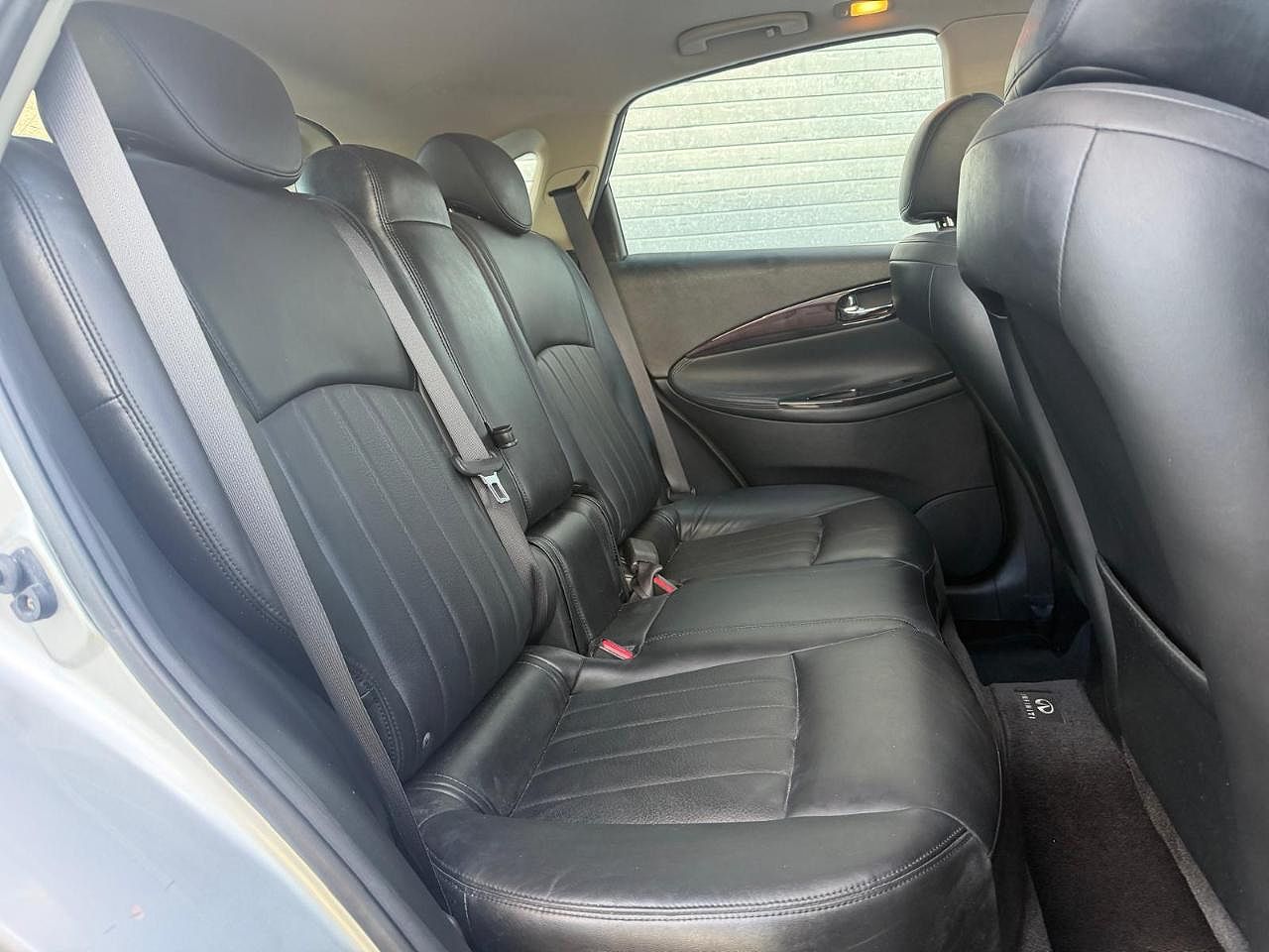 2010 Infiniti EX35