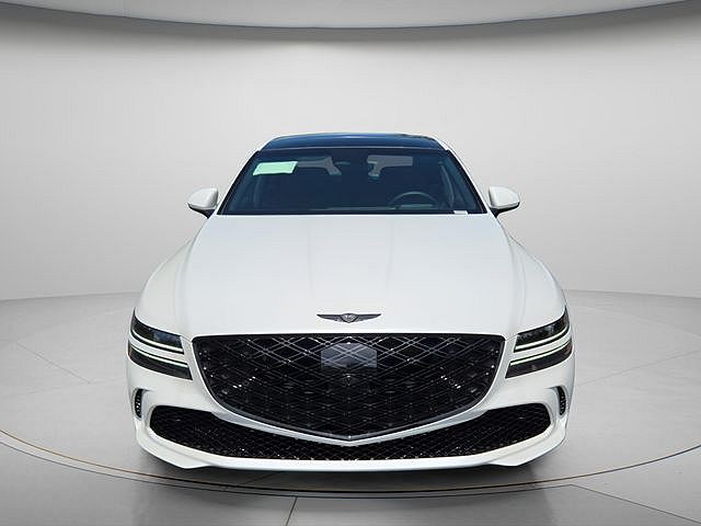 2027 Genesis G80