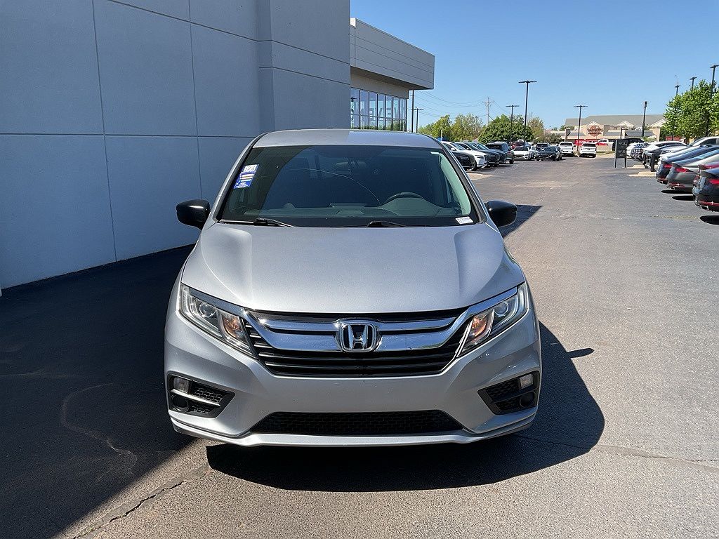 2019 Honda Odyssey LX image 1