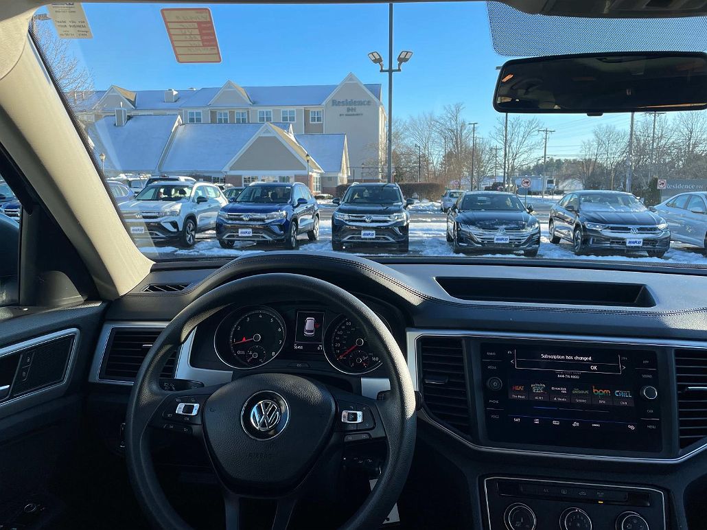2018 Volkswagen Atlas Launch Edition image 1
