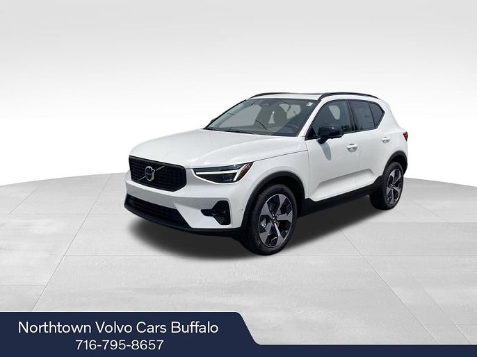 2026 Volvo XC40