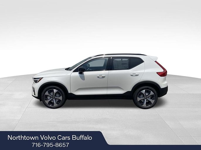 2026 Volvo XC40