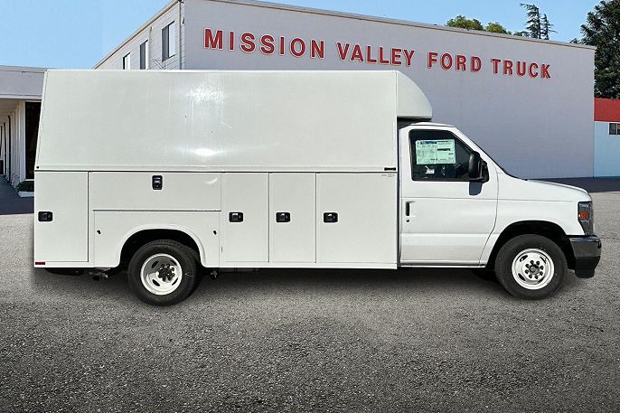 2025 Ford Econoline