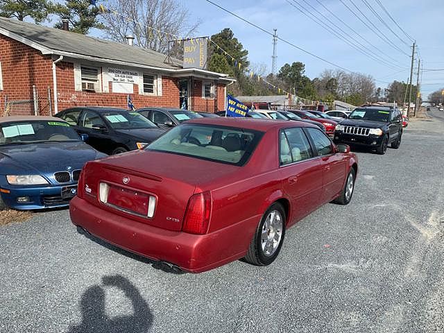 2002 Cadillac DeVille DTS image 2