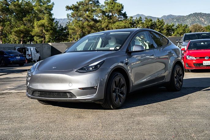 2025 Tesla Model Y