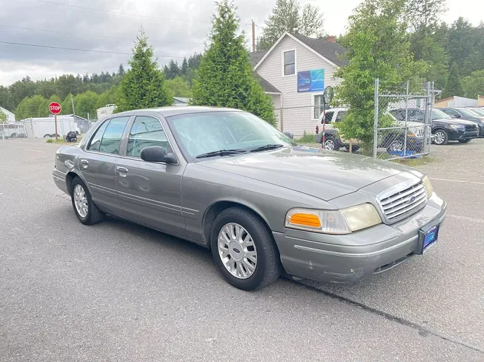 2004 Ford Crown Victoria