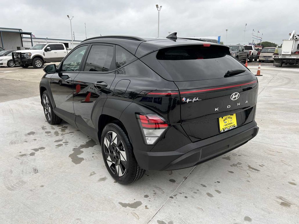 2024 Hyundai Kona SEL image 4