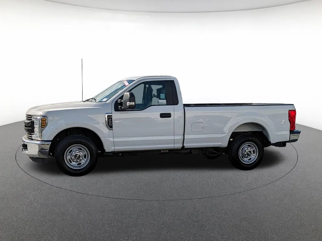 2019 Ford F-250 null image 3