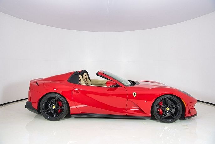 2021 Ferrari 812 GTS