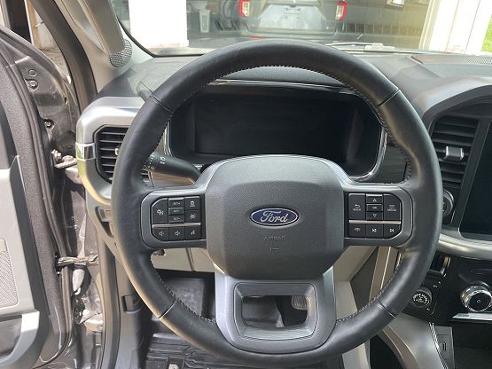 2024 Ford F-150 Lariat photo 11