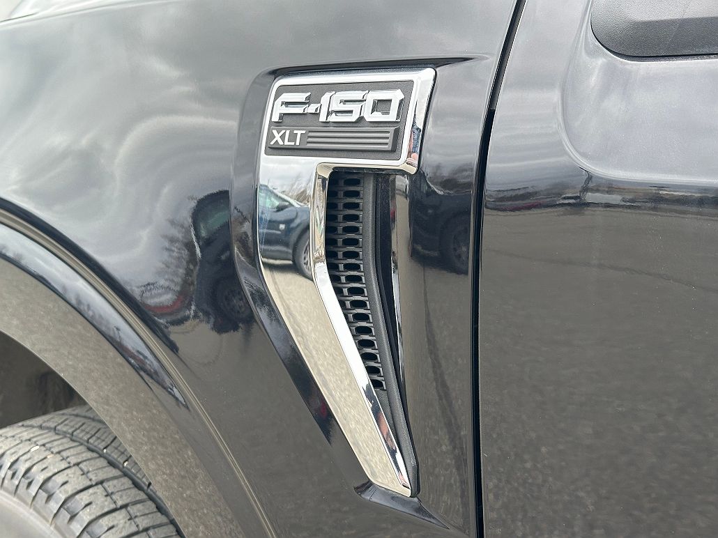 2021 Ford F-150 XLT image 3