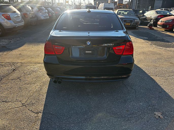 2011 BMW 3 Series
