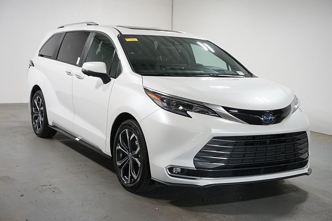 2025 Toyota Sienna