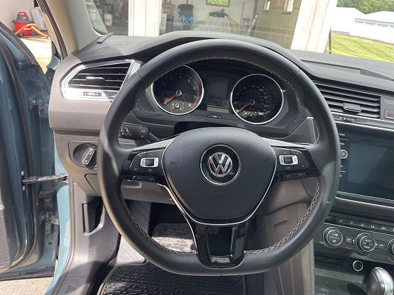 2021 Volkswagen Tiguan SE photo 10