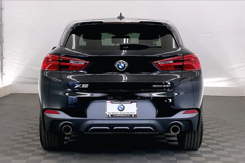 2020 BMW X2 xDrive28i image 4