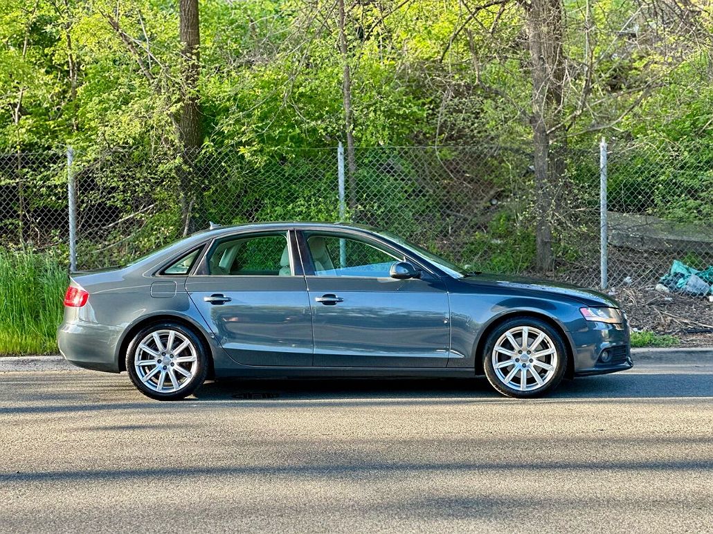 2011 Audi A4 Premium image 4