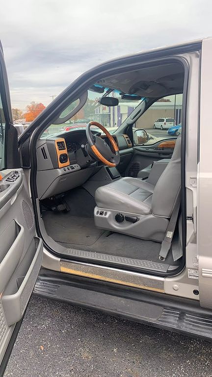 2003 Ford Excursion