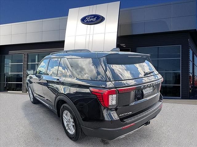 2025 Ford Explorer
