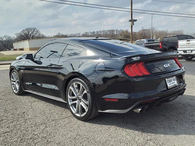 2019 Ford Mustang GT image 1