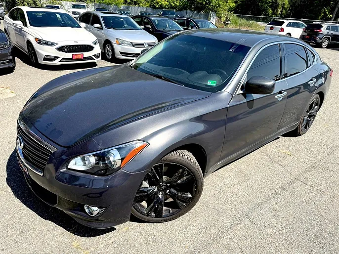 2012 Infiniti M37