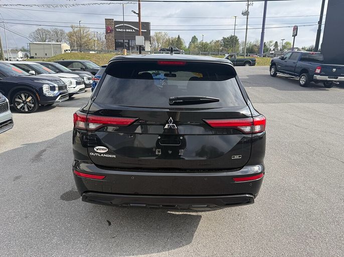 2023 Mitsubishi Outlander