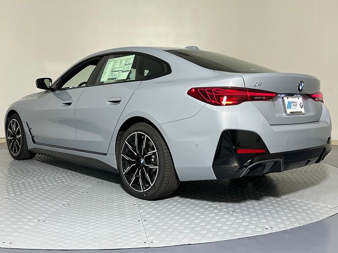2026 BMW i4
