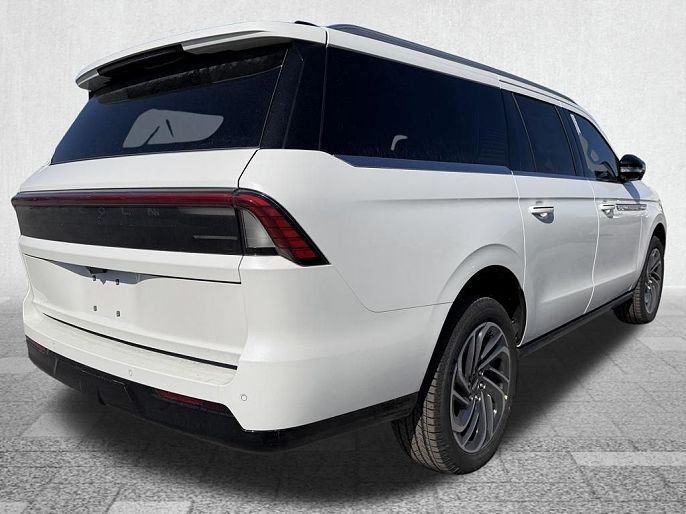 2026 Lincoln Navigator L