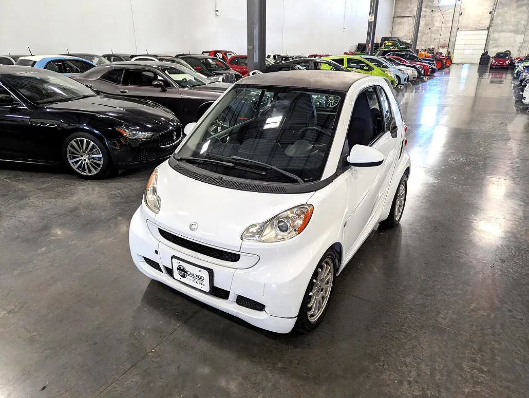 2011 Smart Fortwo Passion image 1