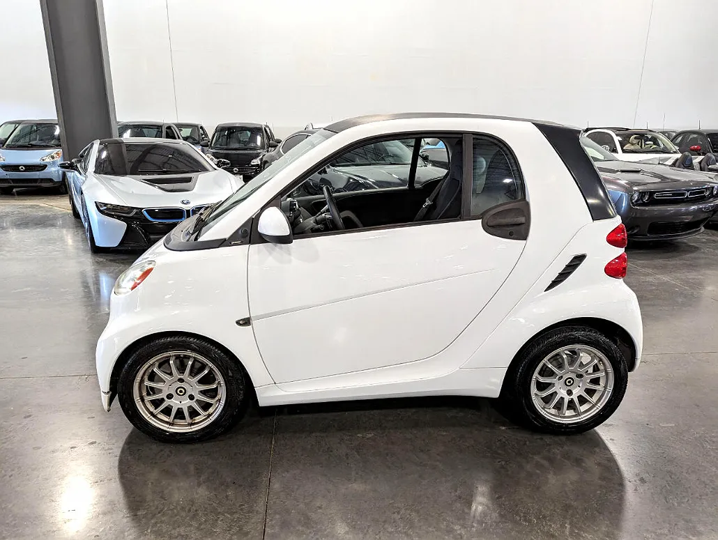 2011 Smart Fortwo Passion image 4