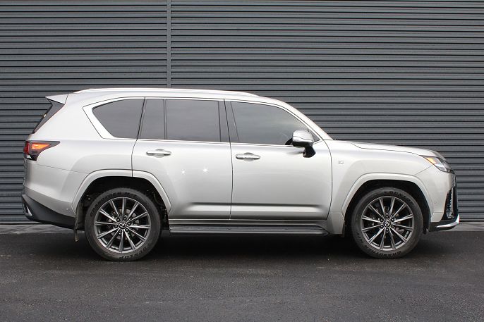2025 Lexus LX