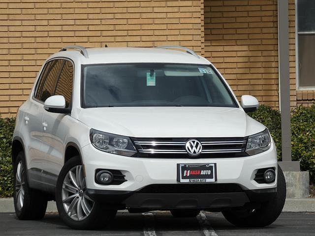 2013 Volkswagen Tiguan SE image 0